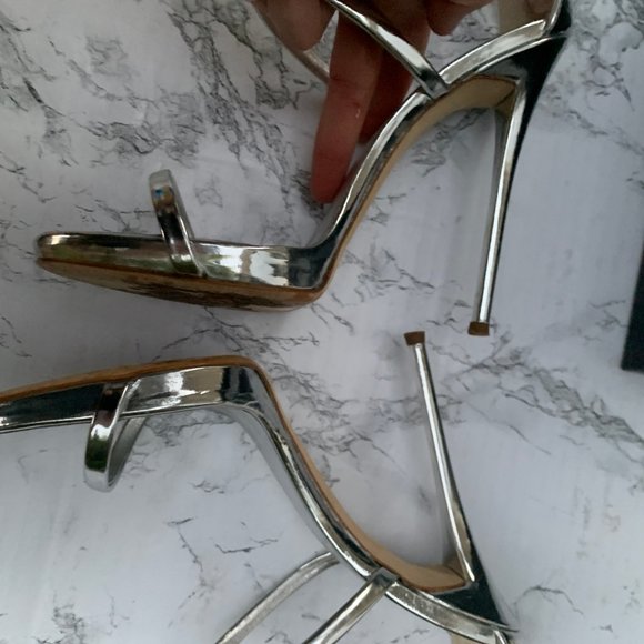 ❌SOLD❌Giuseppe Zanotti Harmony Silver Leather - Picture 15 of 16